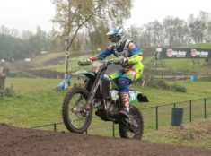 771 Overtuigende NV40 winnaar Rudi Vossers ready-to-scrub