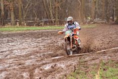 751 de strak rijdend Rob Lauwers (nv40) in de winnende stijl