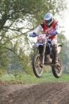 274 endurotrainer Marco Elting (EV40) laat zijn tanden zien 